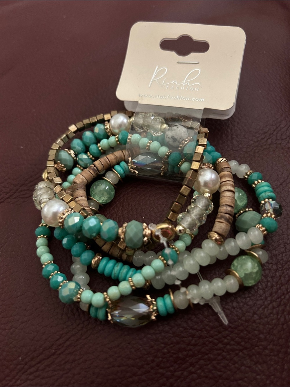 Riah Fashion Teal & Mint Beaded Bracelet Stack